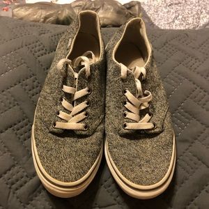 VANS “Off The Wall” Gray